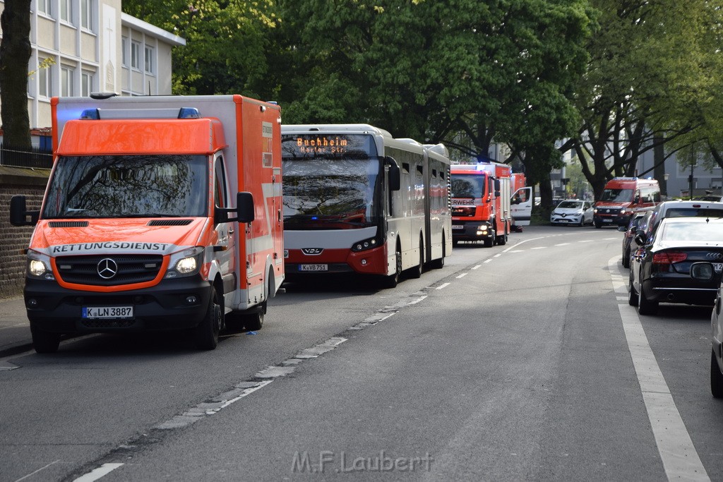 Feuer 2 Y Koeln Muelheim Bergisch Gladbacherstr P09.JPG - Miklos Laubert